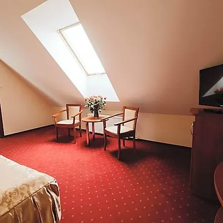 Groman 3*